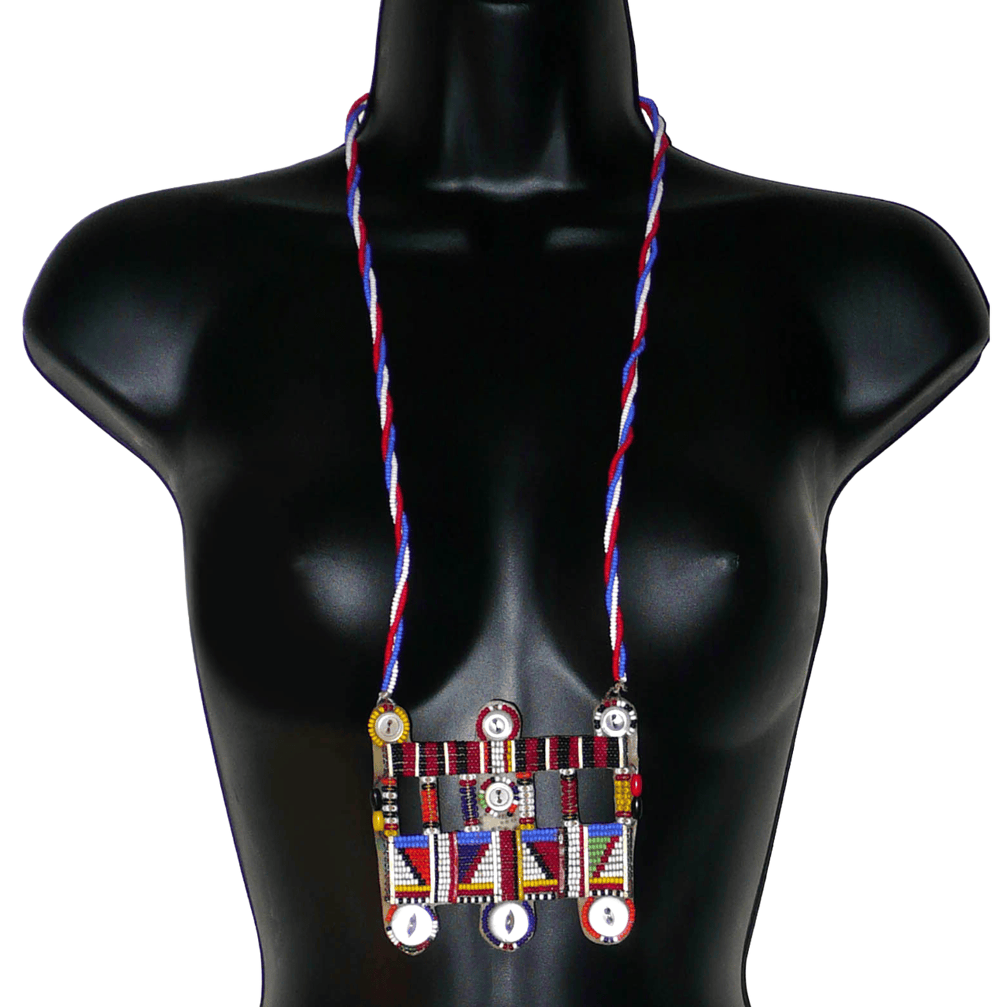 Collier africain traditionnel Massai de style sautoir composé d'une triple chaîne torsadée en perles de rocaille bleues, blanches et rouges ornée d'un large pendentif à motifs ethniques multicolores brodés de perles de rocaille et de boutons.