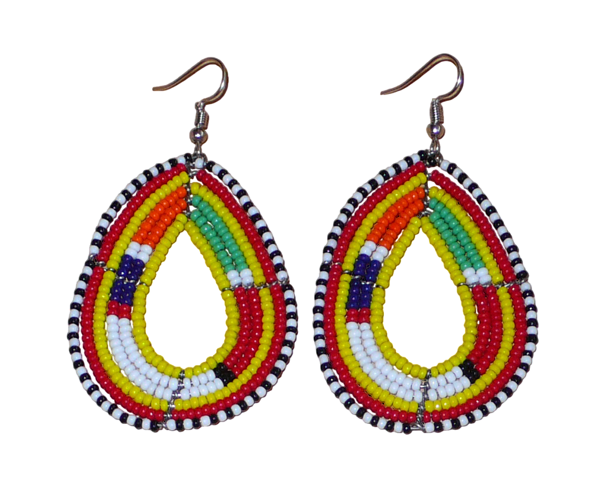Boucles d'oreilles ethniques de tradition Massai en forme de gouttes faites de perles de rocaille jaunes et multicolores. Elles mesurent 8 cm de long et 4 cm de large et se portent avec des crochets en acier inoxydable sur des oreilles percées. 