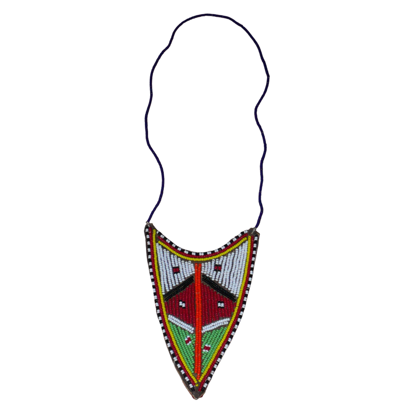 Collier africain tribal de tradition Massai orné d'un long et large pendentif composé d'une broderie de perles de rocaille principalement rouges, vertes et blanches brodées sur un morceau de cuir brut.