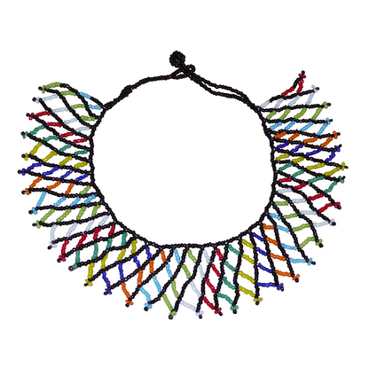 Collier africain traditionnel zoulou fabriqué en Afrique du Sud composé d'une dentelle de perles de rocaille noires et multicolores.