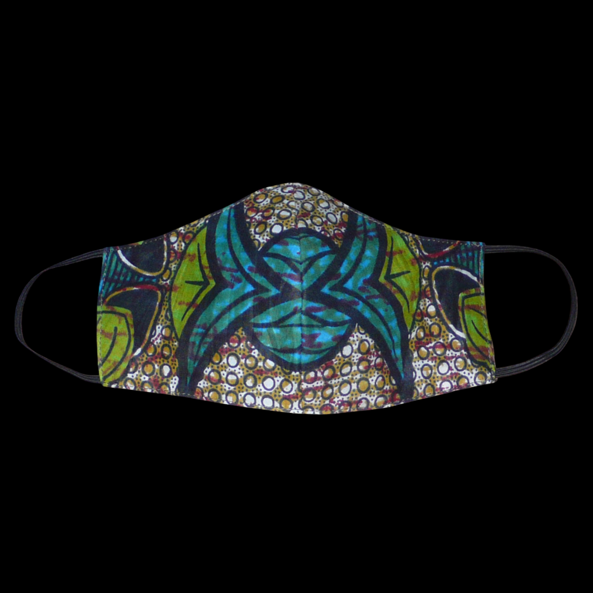 Masque textile ajusté en tissu africain en coton imprimé de motifs tribaux ; il se porte avec des élastiques. En vue d'une utilisation éco-responsable, ce masque est lavable et réutilisable. Il mesure 21 cm de long, et 40 cm en comptant les élastiques, sa une hauteur est de 12 cm (du haut du nez jusqu'au menton) et sa largeur sur les côtés de 7 cm.