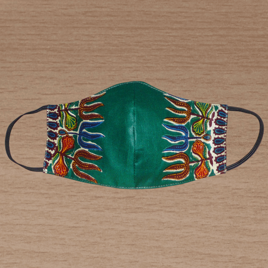 Masque en tissu africain vert et multicolore