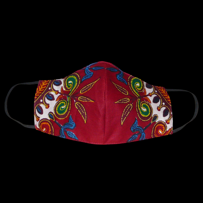 Masque facial en tissu africain bordeaux imprimé de motifs exotiques floraux multicolores ; il se porte avec des élastiques. En vue d'un usage eco-responsable, ce masque est lavable et réutilisable.