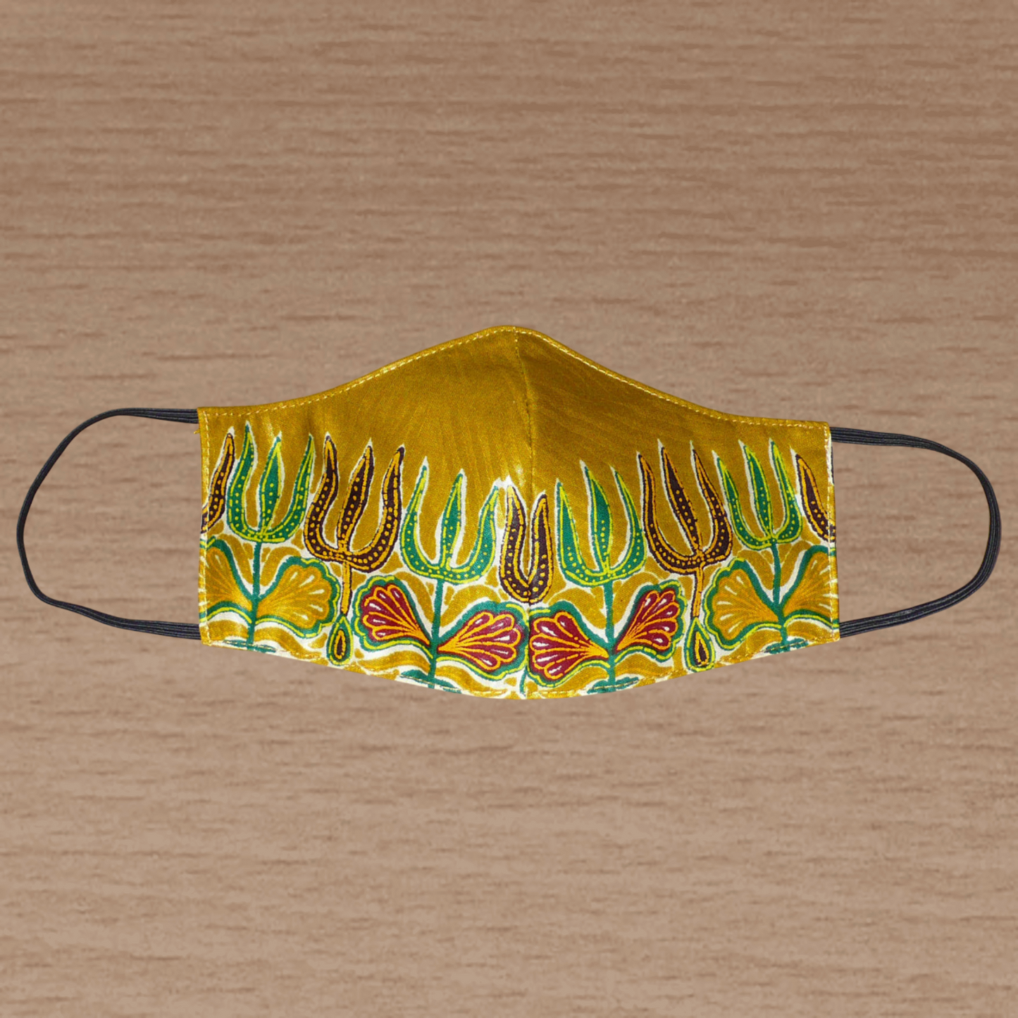 Masque facial en tissu africain moutarde et multicolore