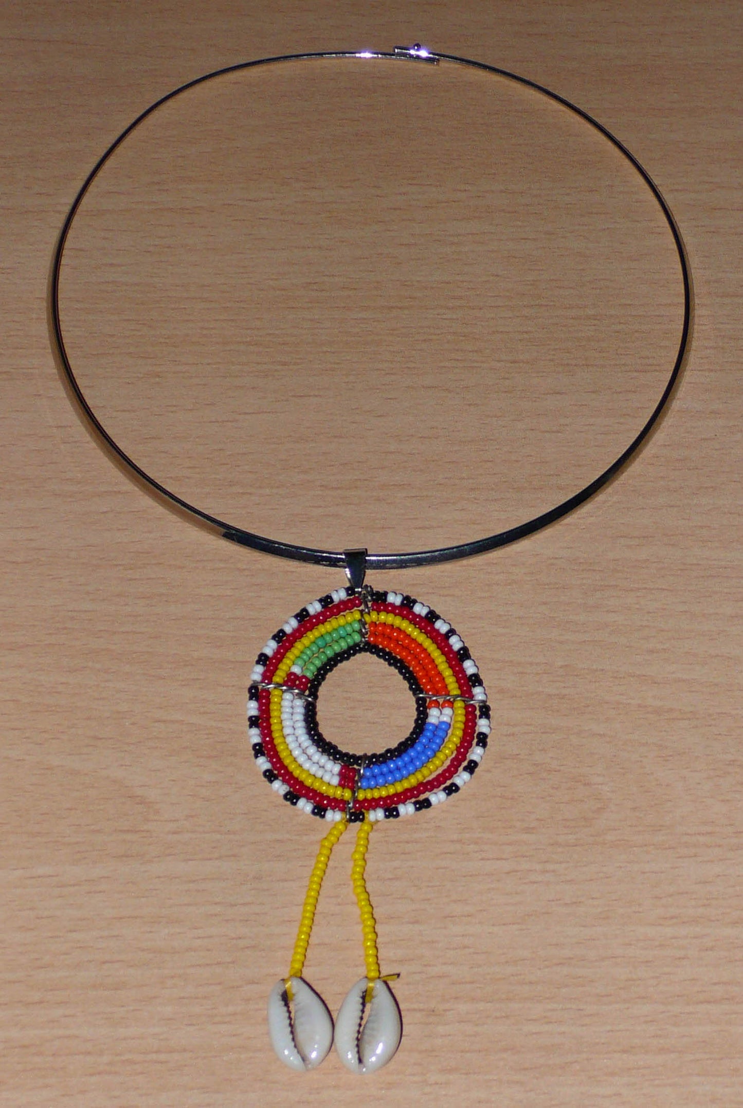 Collier africain avec pendentif traditionnel Massai